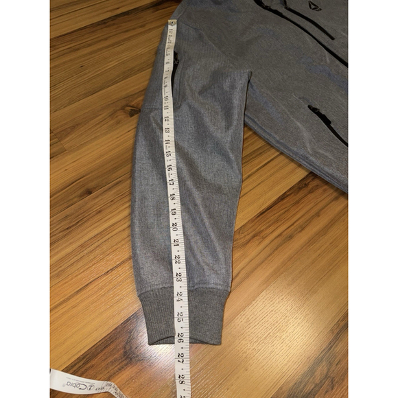 Reebok Men’s XL Hooded Softshell Jacket Gray Fleece Lined Zip Pockets - Picture 7 of 11